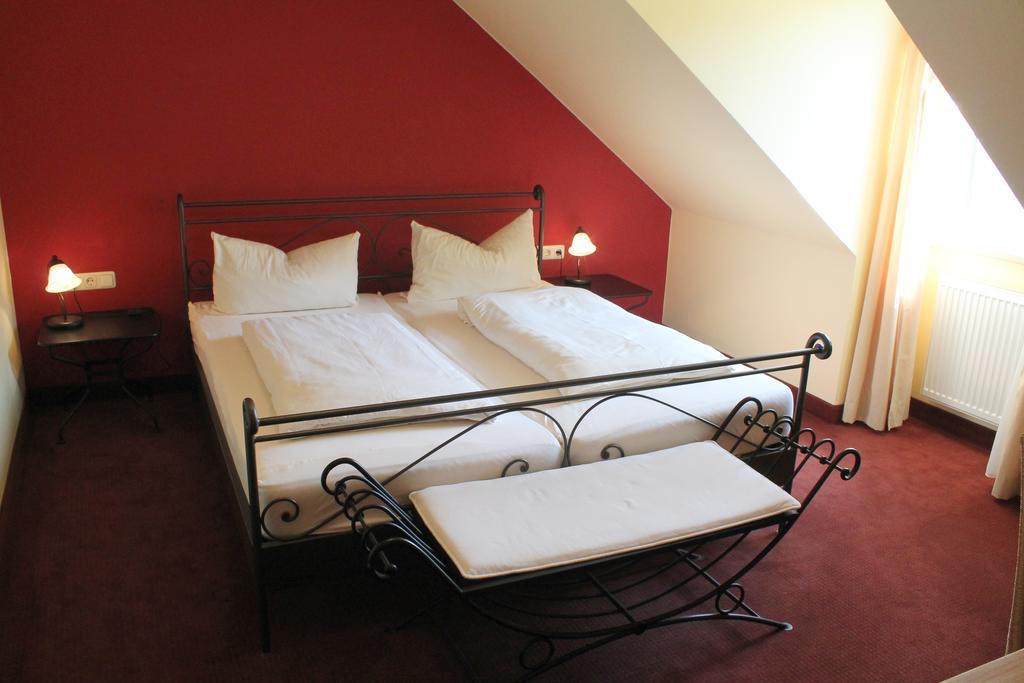 Hotel Und Restaurant Eurohof Duisbourg Extérieur photo