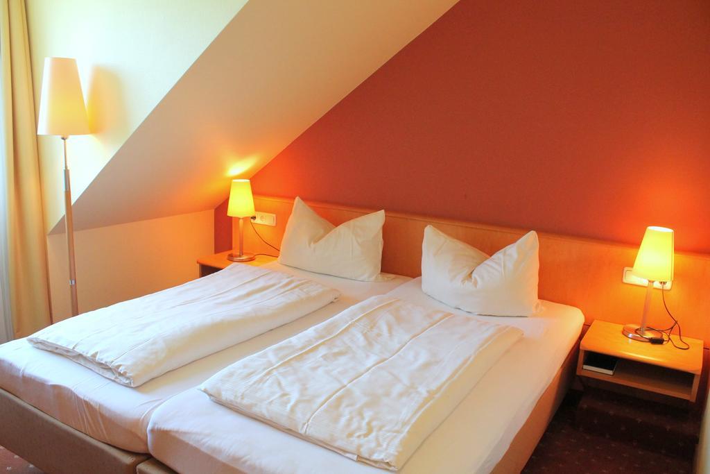 Hotel Und Restaurant Eurohof Duisbourg Extérieur photo