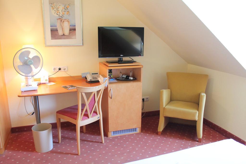 Hotel Und Restaurant Eurohof Duisbourg Extérieur photo